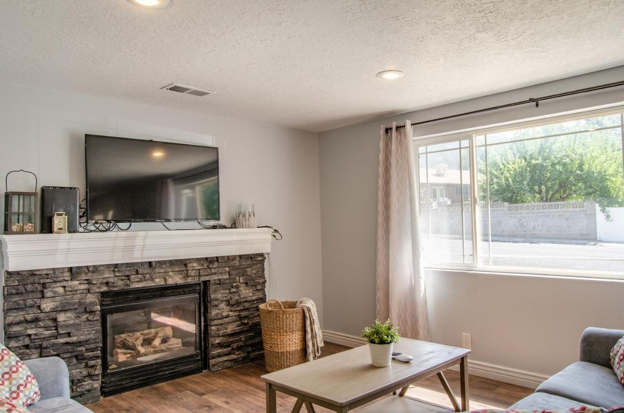 Never Stop Exploring- 3 Bedroom 2 Bath Home Of Duplex, Close To Zion, Bryce, And Brianhead Cedar City Exterior photo